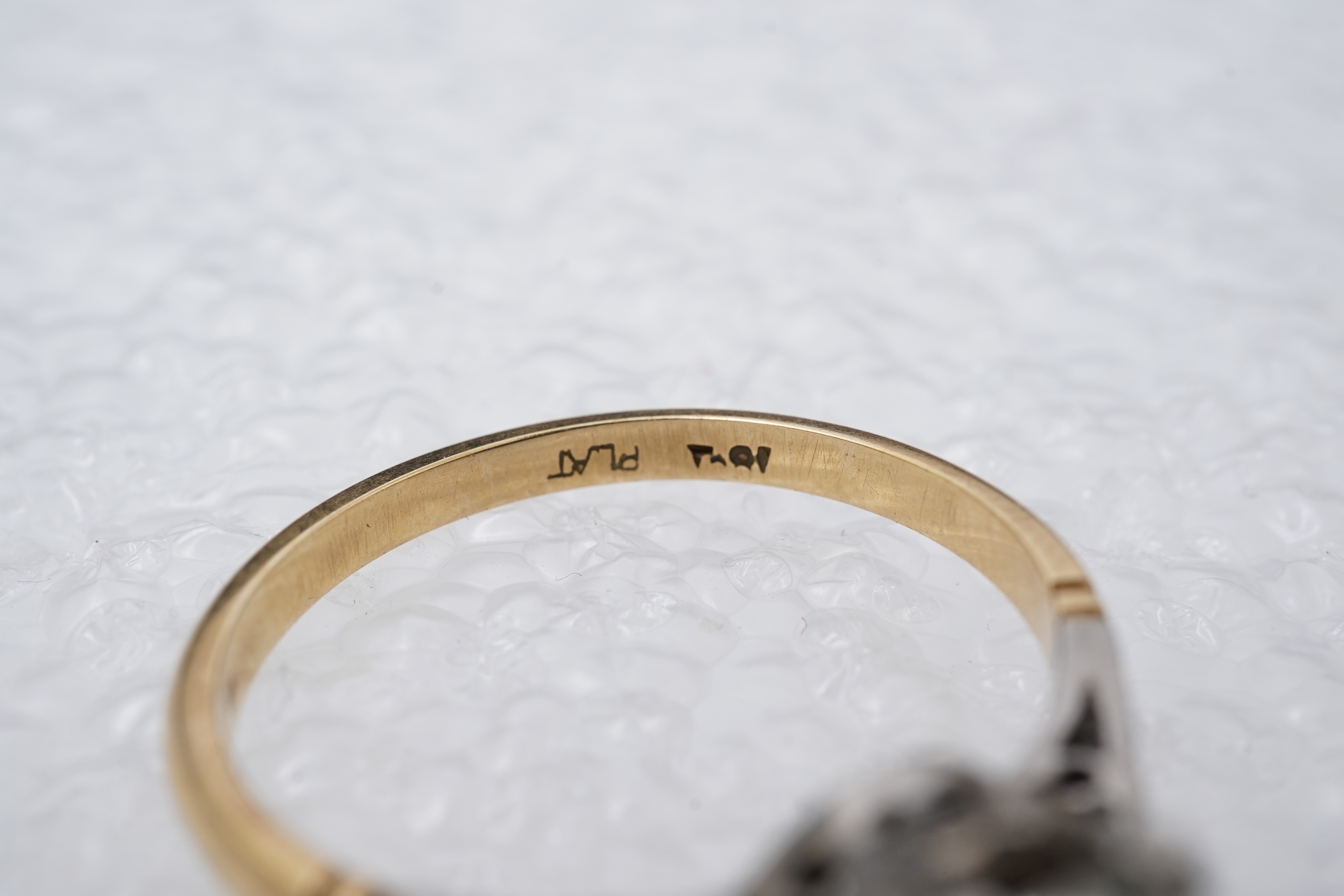 A solitaire diamond ring, early 20th century